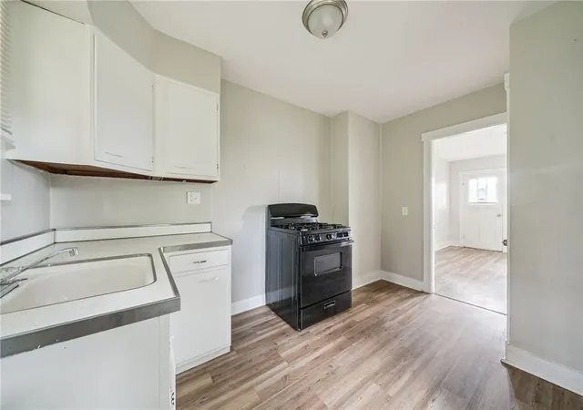 Photo 4 of Single family home for sale at 907 Vermont Ave, White Oak, PA 15131 | MLS# 1753072 | Listing updated on 2026-07-07