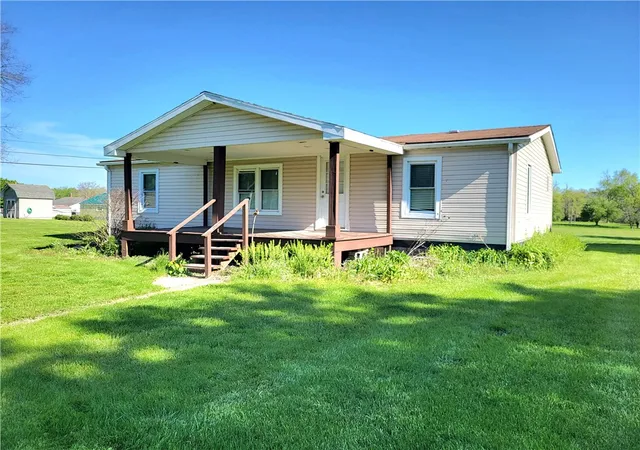 Photo 2 of Manufactured home for sale at 501 Wallage Ave, Bessemer, PA 16112 | MLS# 1753466 | Listing updated on 2026-07-25