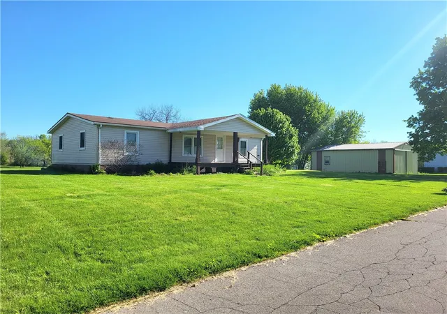 Photo 3 of Manufactured home for sale at 501 Wallage Ave, Bessemer, PA 16112 | MLS# 1753466 | Listing updated on 2026-07-25