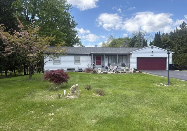 Homes for sale in Hermitage, PA | 1040 S Hermitage Rd, Hermitage, PA 16148 | MLS# 1753428