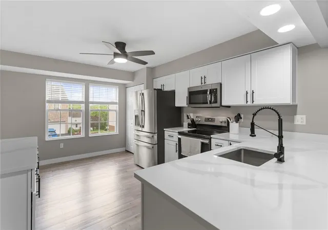 2nd image of 1141 Arrowhead Dr, South Strabane, PA 15301 | MLS# 1753417