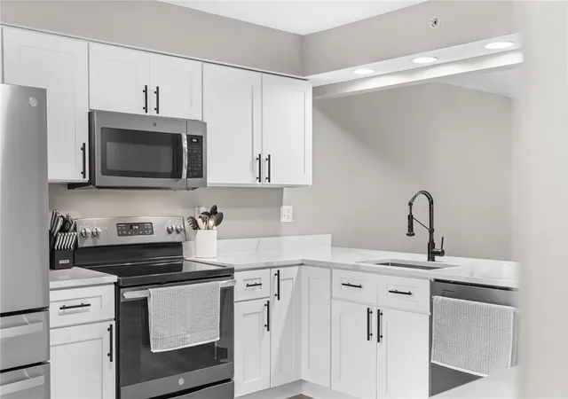 4th image of 1141 Arrowhead Dr, South Strabane, PA 15301 | MLS# 1753417