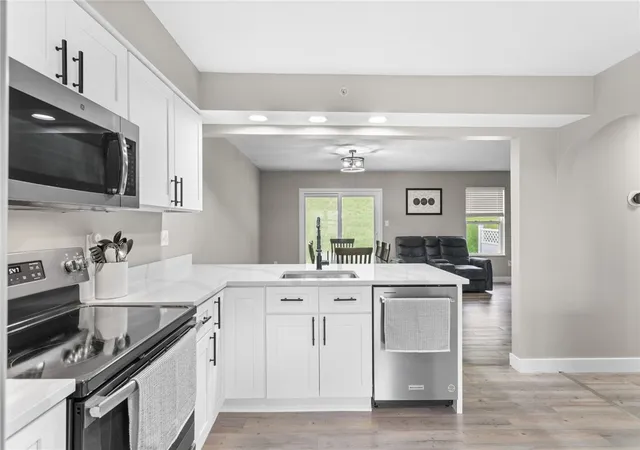 5th image of 1141 Arrowhead Dr, South Strabane, PA 15301 | MLS# 1753417