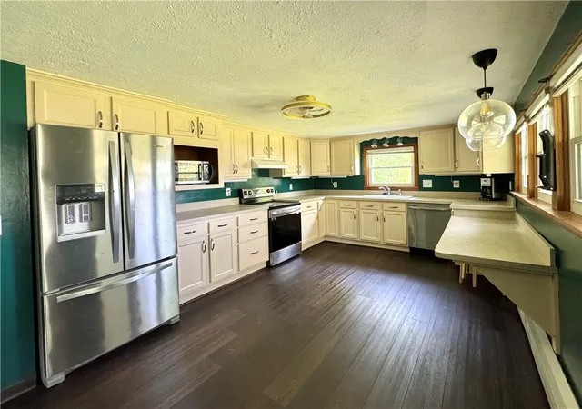 4th image of 965 Pulaski Mercer Rd, New Wilmington, PA 16142 | MLS# 1753582
