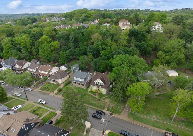 34th image of 1000 Davis Ave, Brighton Heights, PA 15212 | MLS# 1753610