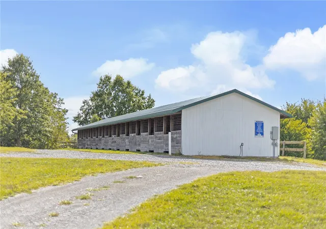 Photo 4 of Single family home for sale at 206 Lee Rd, Grove City, PA 16127 | MLS# 1753263 | Listing updated on 2026-08-31