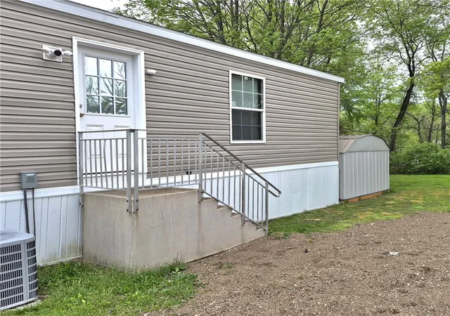 5th image of 27 Manor Dr, Smith, PA 15019 | MLS# 1753604