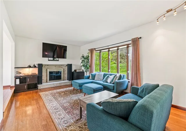 Photo 3 of Single family home for sale at 2110 Lorenzi Ln, Mc Kees Rocks, PA 15136 | MLS# 1753299 | Listing updated on 2026-06-26