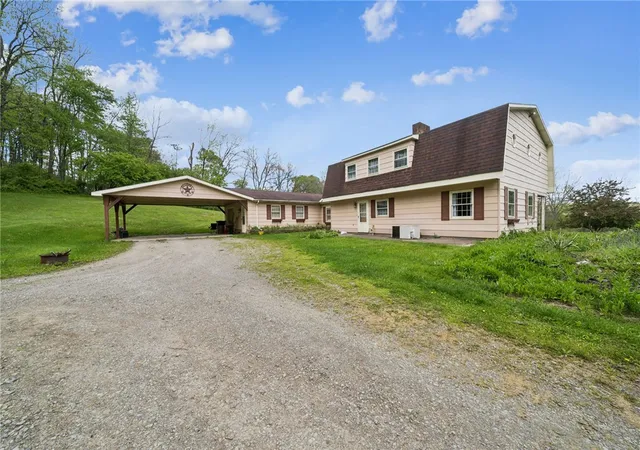 Photo 3 of Single family home for sale at 466 Walker Dr, Indiana, PA 15701 | MLS# 1753451 | Listing updated on 2026-05-14