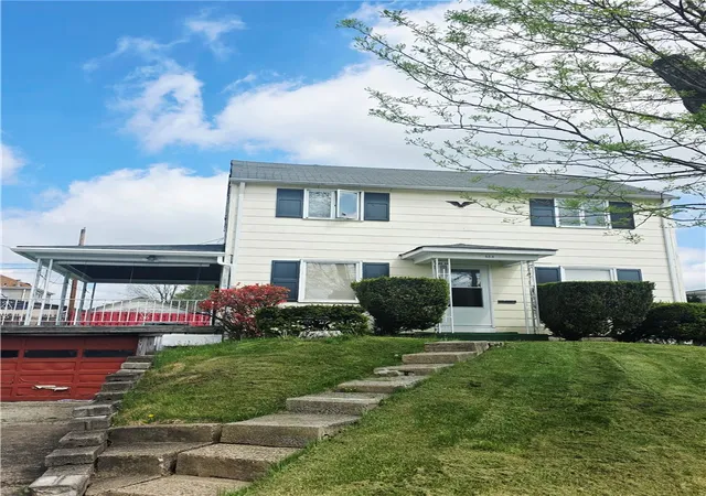 Homes for sale in Clairton, PA | 553 Constitution Cir, Clairton, PA 15025 | MLS# 1753295