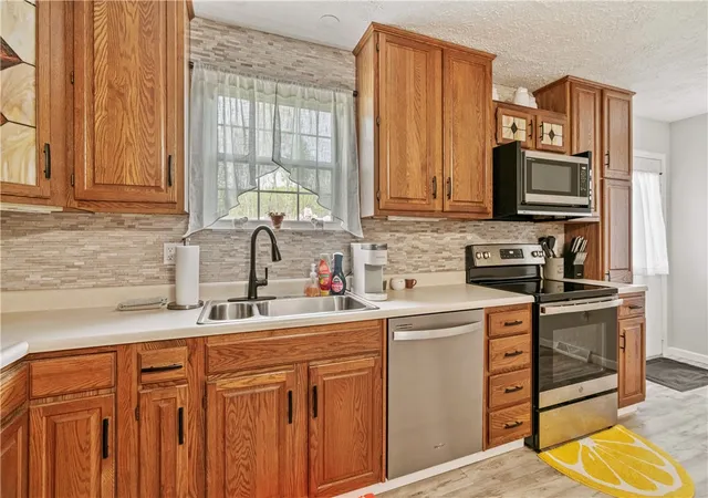 3rd image of 2902 Darlington Rd, Beaver Falls, PA 15010