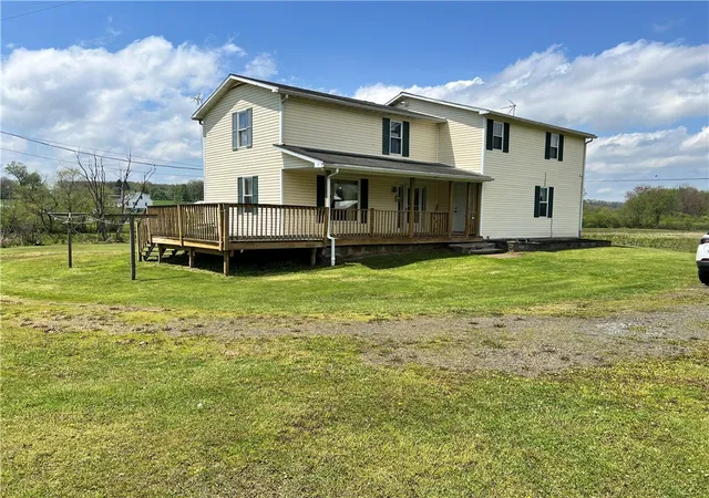 2nd image of 40 Bush Rd, Greenville, PA 16125 | MLS# 1753808