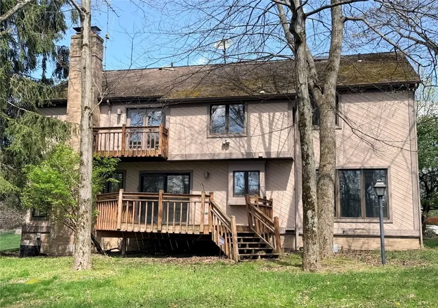 Homes for sale in Pine Twp, PA | 505 Colony Ct, Pine Twp, PA 15044 | MLS# 1753824