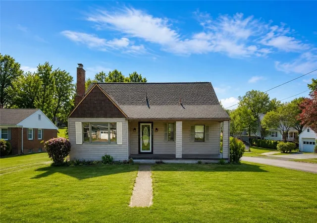 Homes for sale in Franklin Twp, PA | 600 Stiefel Ave, Franklin Twp, PA 16117 | MLS# 1753864