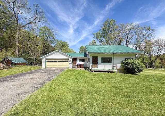 Homes for sale in West Mead Twp, PA | 21199 Shore Dr, West Mead Twp, PA 16335 | MLS# 1753888