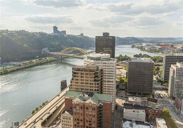 5th image of 151 Fort Pitt Blvd, Pittsburgh, PA 15222