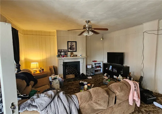 Photo 3 of Single family home for sale at 619 Chestnut St, Irwin, PA 15642 | MLS# 1753908 | Listing updated on 2026-06-28