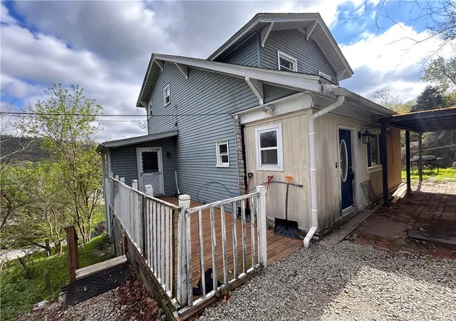 3rd image of 811 Lime St, Monongahela, PA 15063 | MLS# 1753920