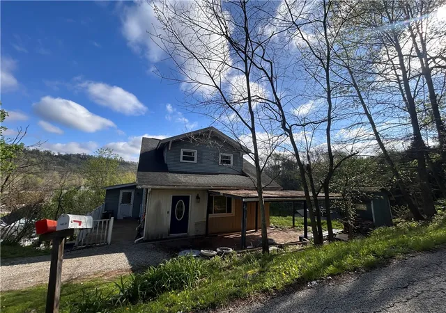 43rd image of 811 Lime St, Monongahela, PA 15063 | MLS# 1753920