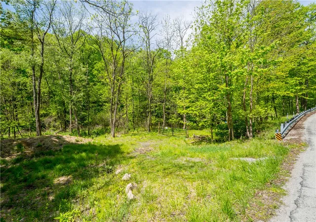 4th image of 152 Chapel Hill Rd, Claysville, PA 15323 | MLS# 1753874