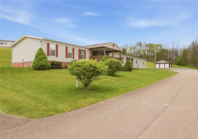 Homes for sale in Berlin, PA | 54 Brodview Ln, Berlin, PA 15530 | MLS# 1753940