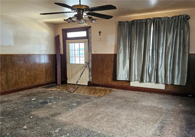 Photo 3 of Sale Pending at 416 Beaver Ave, Aliquippa, PA 15001 | MLS# 1753946 | Listing updated on 2026-07-24