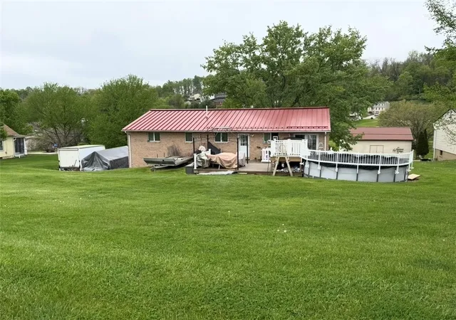3rd image of 1711 Ridgewood Dr, Washington, PA 15301 | MLS# 1753825