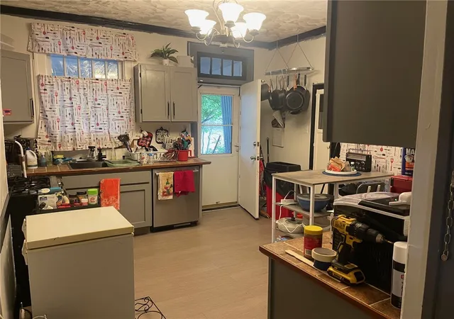 3rd image of 269 Ohio St, Greater Johnstown School District, PA 15902 | MLS# 1753944
