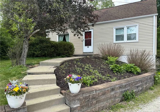 1st image of 85 Adams Dr, Upper St Clair, PA 15241 | MLS# 1753735