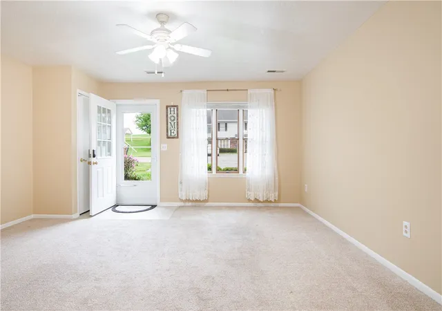 15th image of 403 Evergreen Ct, Saxonburg Boro, PA 16056 | MLS# 1753682