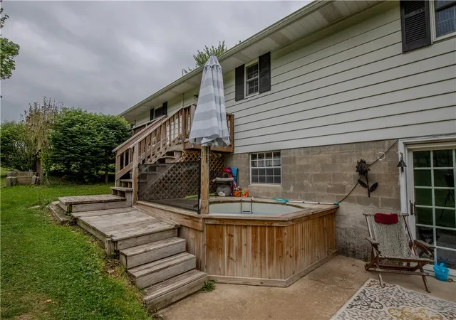 Homes for sale in Greensboro, PA | 510 Mapletown Road, Greensboro, PA 15334 | MLS# 1753911