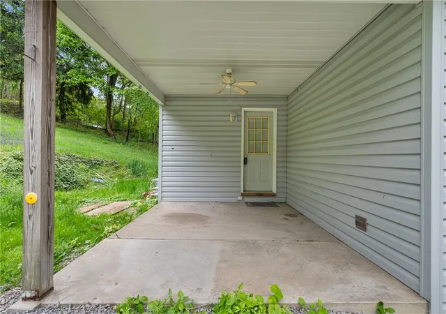 2nd image of 1620 Clark Ln, Natrona Heights, PA 15065 | MLS# 1754049