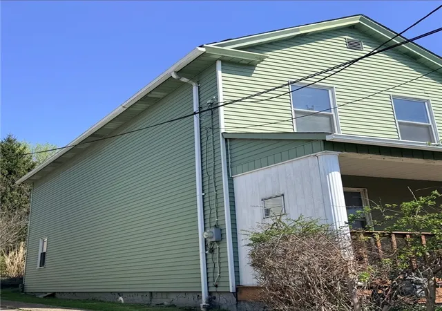 2nd image of 108 Park Rd, Ambridge, PA 15003 | MLS# 1754064