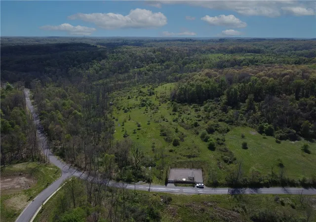 3rd image of 5671 N Montour Road, Gibsonia, PA 15044 | MLS# 1754066