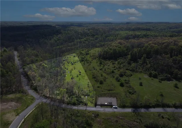 4th image of 5671 N Montour Road, Gibsonia, PA 15044 | MLS# 1754066