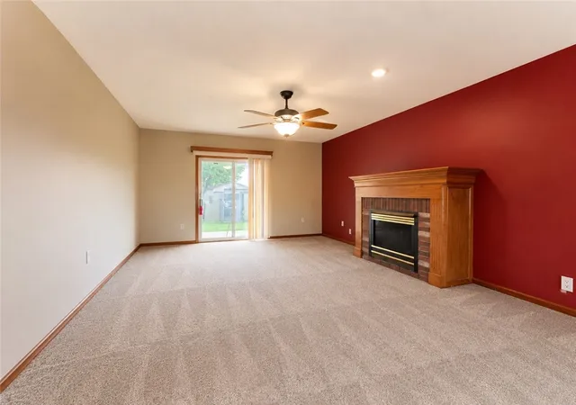 4th image of 213 College St, Ellwood City, PA 16117 | MLS# 1753248