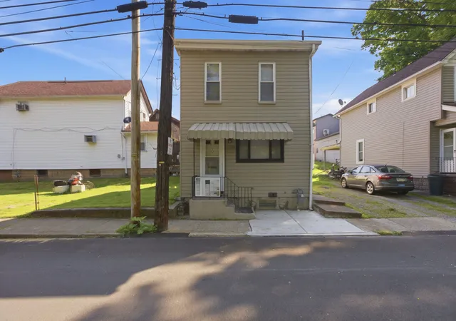 1st image of 507 2nd Ave, New Brighton, PA 15066 | MLS# 1754091