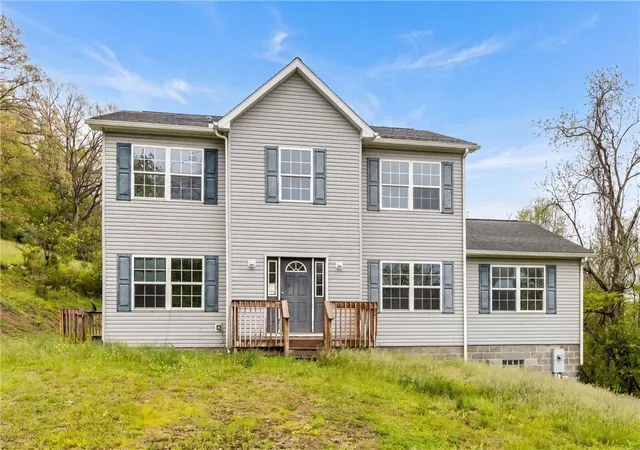 Photo 3 of House for sale at 574 Browns Crk Rd, Sycamore, PA 15364 | MLS# 1753821 | Listing updated on 2026-06-02