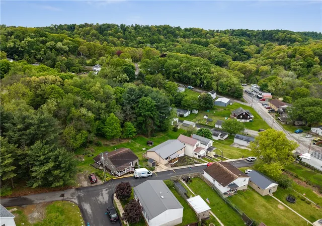 3rd image of 509 Burns St, Vandergrift, PA 15690 | MLS# 1754088