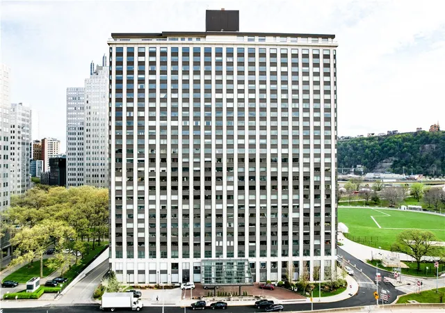 1st image of 320 Ft Duquesne Blvd #24M, Downtown Pgh, PA 15222 | MLS# 1754169