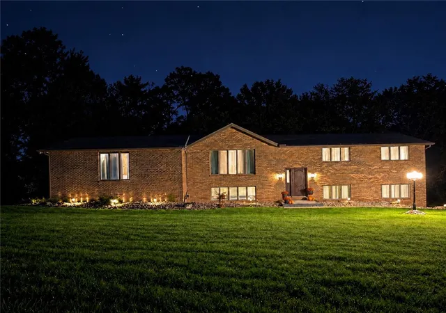 Photo 1 of Single family home for sale at 133 Woodcrest Rd, Oakland Twp, PA 16002 | MLS# 1754202 | Listing updated on 2026-10-03