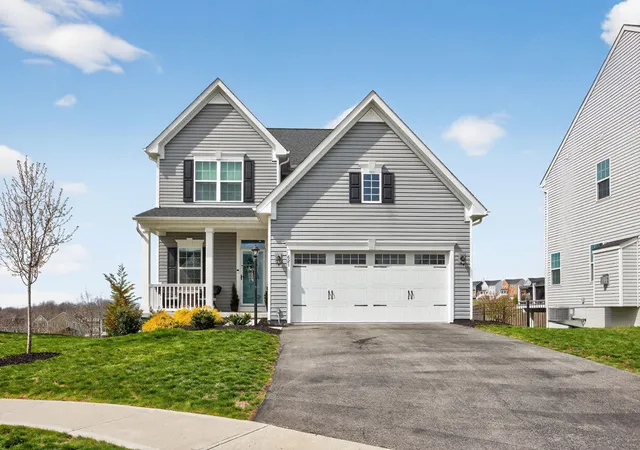 Photo 2 of Sale Pending at 621 Burberry Blvd, Jackson Twp, PA 16063 | MLS# 1754216 | Listing updated on 2026-07-31