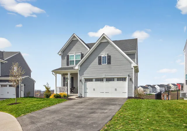 Photo 3 of Sale Pending at 621 Burberry Blvd, Jackson Twp, PA 16063 | MLS# 1754216 | Listing updated on 2026-07-31