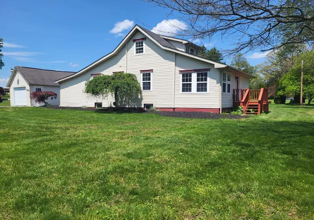 3rd image of 104 Sparks Ave, Twp Of But Nw, PA 16001 | MLS# 1754222