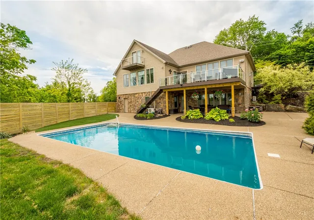 4th image of 806 Harmony Rd, Pittsburgh, PA 15237 | MLS# 1754166
