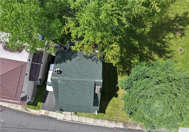 Homes for sale in Burgettstown Boro, PA | 68 Center Ave, Burgettstown Boro, PA 15021 | MLS# 1754265