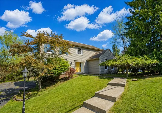 Homes for sale in Murrysville, PA | 103 Sandune Dr, Murrysville, PA 15668 | MLS# 1754278
