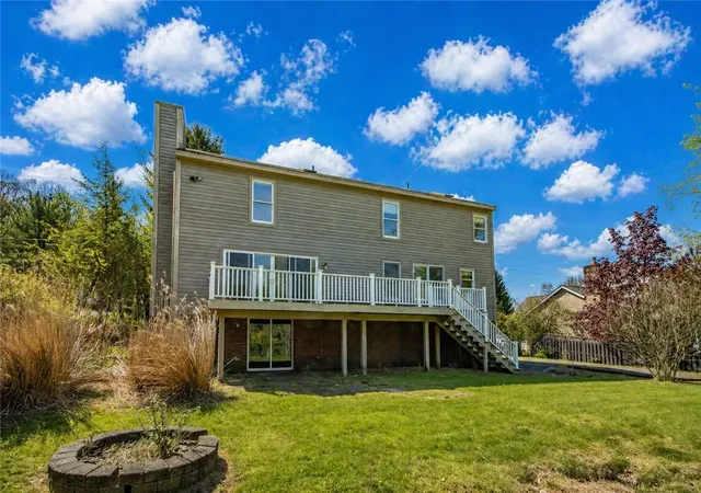 Homes for sale in Murrysville, PA | 103 Sandune Dr, Murrysville, PA 15668 | MLS# 1754278