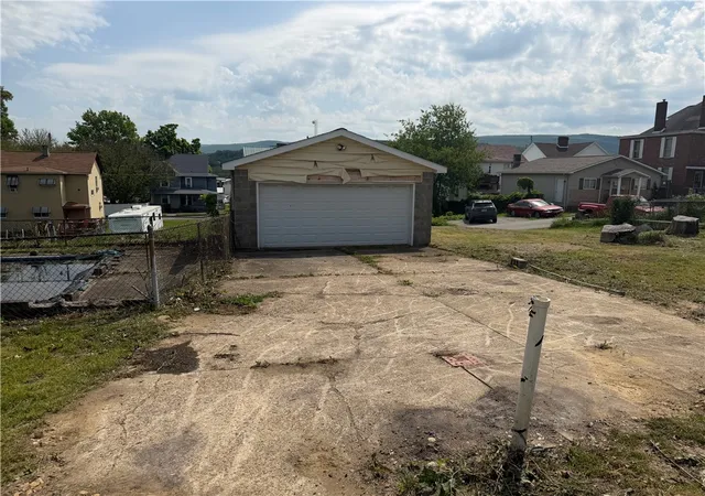 Homes for sale in Connellsville, PA | 317 S 9th St, Connellsville, PA 15425 | MLS# 1754288