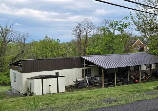 4th image of 10 Courson Hill Rd, Amwell, PA 15301 | MLS# 1754390